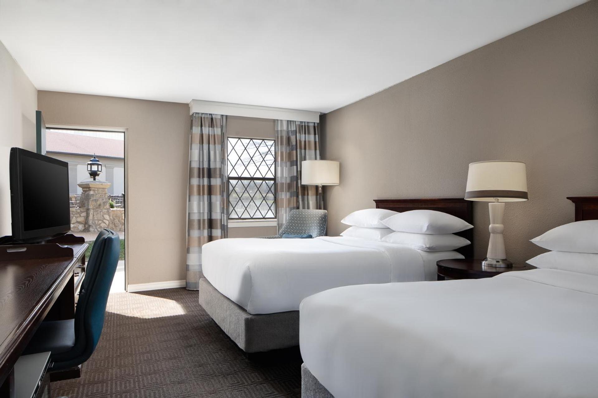 Sheraton Westport Lakeside Chalet Maryland Heights Exterior foto