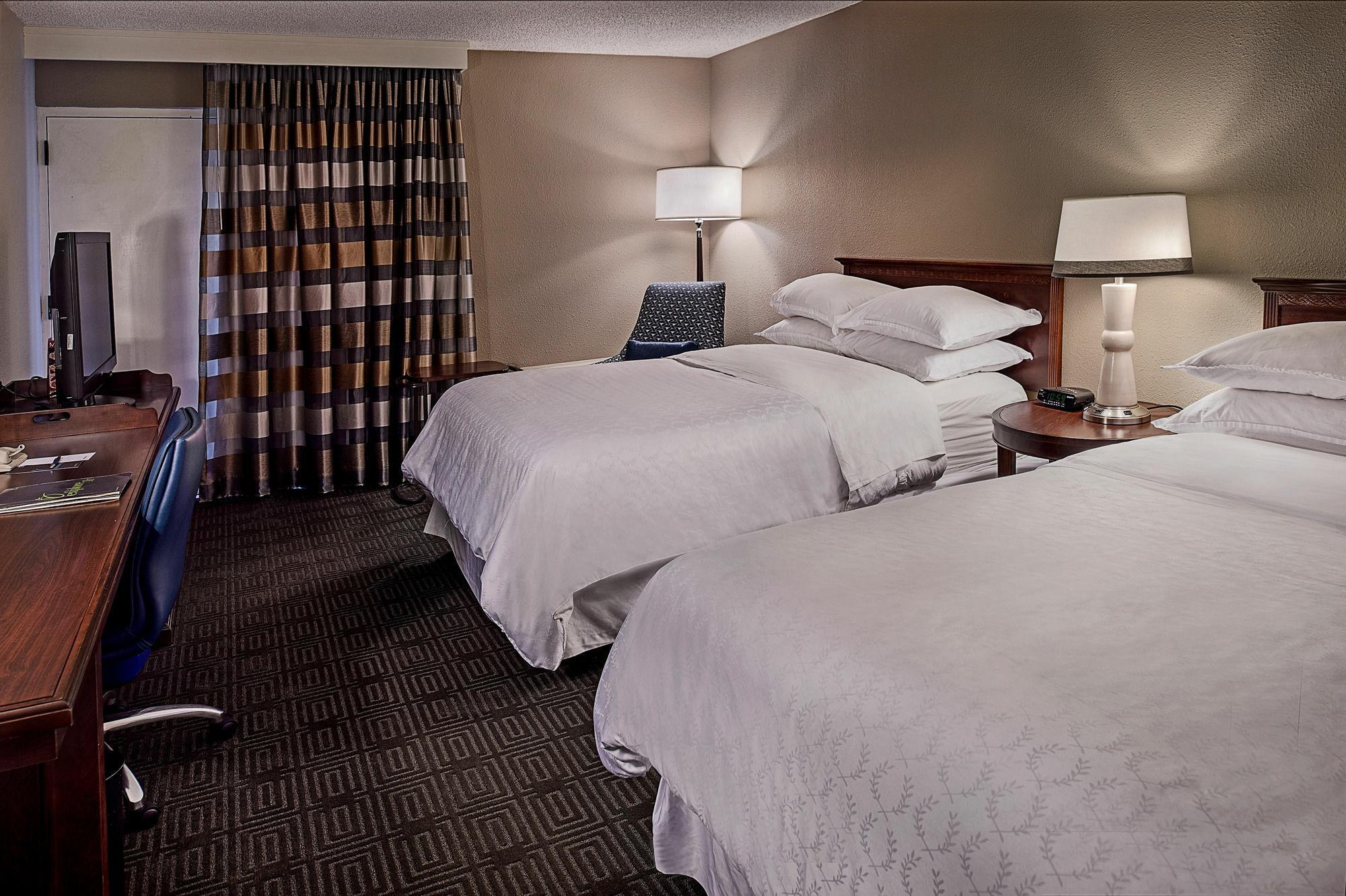 Sheraton Westport Lakeside Chalet Maryland Heights Exterior foto